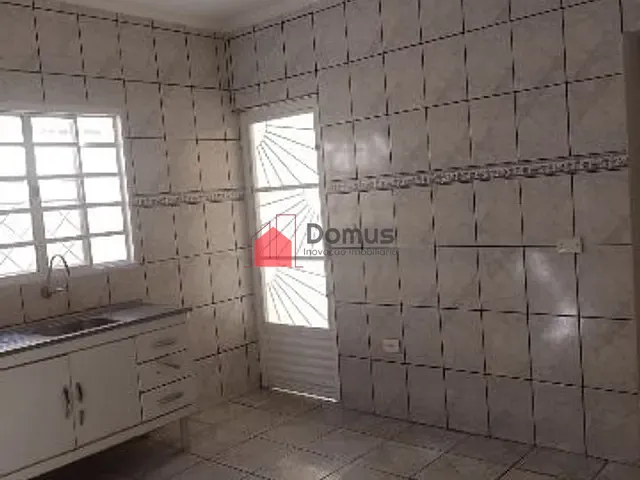 Casa com 102m² 2 quartos e 1 banheiro, à venda ou para alugar, no bairro Comercial e Residencial Jardim Mariana em Pindamonhangaba