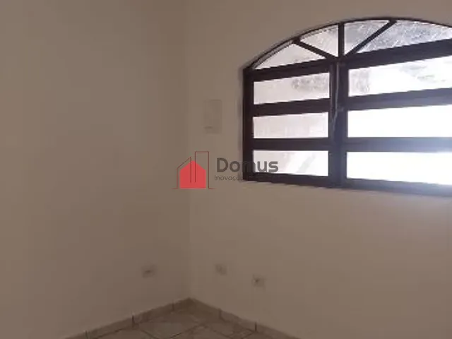 Casa com 102m² 2 quartos e 1 banheiro, à venda ou para alugar, no bairro Comercial e Residencial Jardim Mariana em Pindamonhangaba
