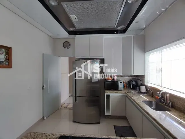 Casa com 304m² 3 quartos e 4 banheiros, à venda, no bairro Jardim Itália em Andradas