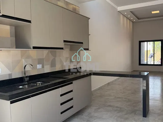 Casa 3 quartos e 1 banheiro, à venda, no bairro Residencial e Comercial Bosque da Imperatriz em Pindamonhangaba