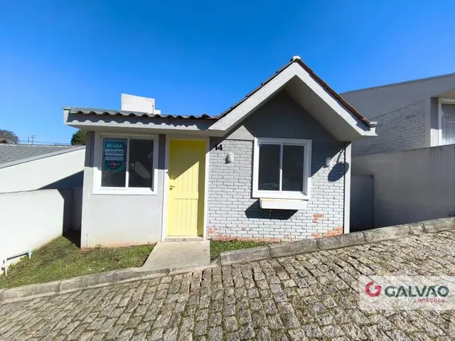 Casa 2 quartos e 1 banheiro, para alugar, no bairro Barreirinha em Curitiba