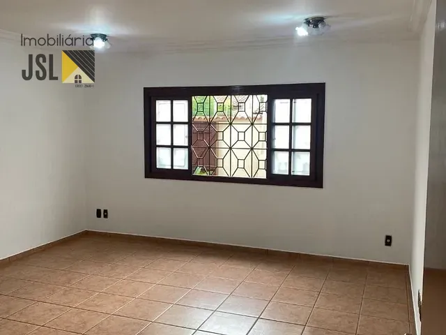 Casa com 300m² 3 quartos e 2 banheiros, à venda, no bairro Jardim Campo Grande em Caçapava