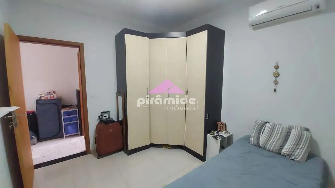 Casa, 3 quartos, 240 m² - Foto 35