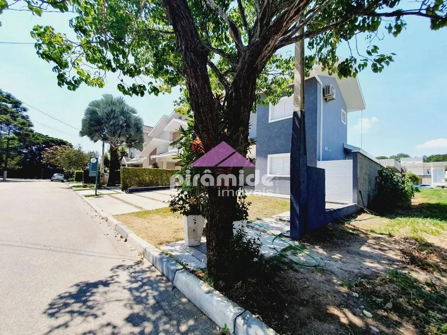 Casa, 3 quartos, 240 m² - Foto 9