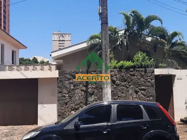 Casa com 480m² 4 quartos e 5 banheiros, à venda, no bairro Vila Mendonça em Araçatuba