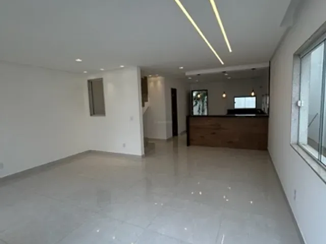 Casa com 140m² 3 quartos e 3 banheiros, à venda, no bairro Parque Aurora em Campos dos Goytacazes