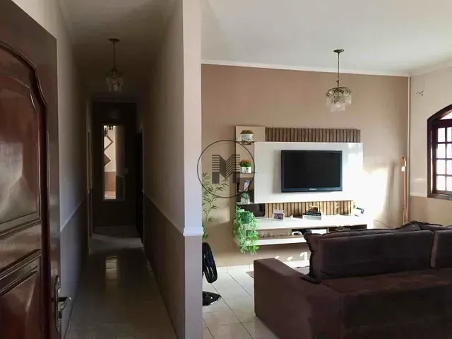 Casa 3 quartos e 3 banheiros, à venda, no bairro Parque Residencial Beira Rio I em Guaratinguetá