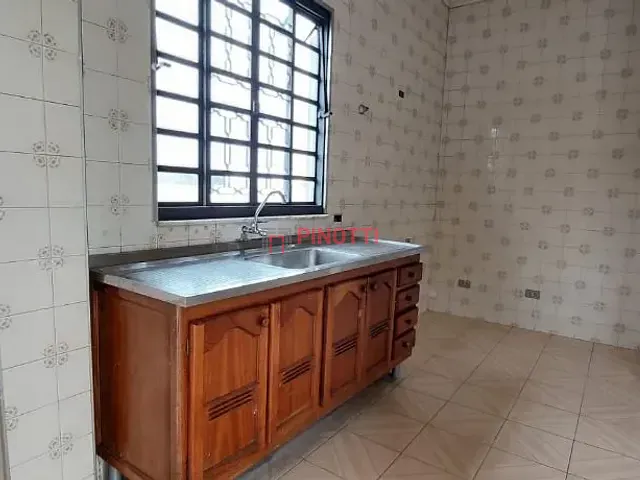 Casa 3 quartos e 2 banheiros, para alugar, no bairro Jardim Maria Cecília em São Bernardo do Campo