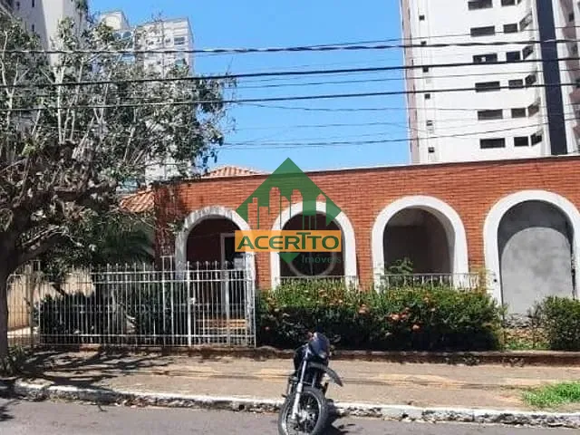 Casa com 675m² 5 quartos e 5 banheiros, à venda ou para alugar, no bairro Centro em Araçatuba