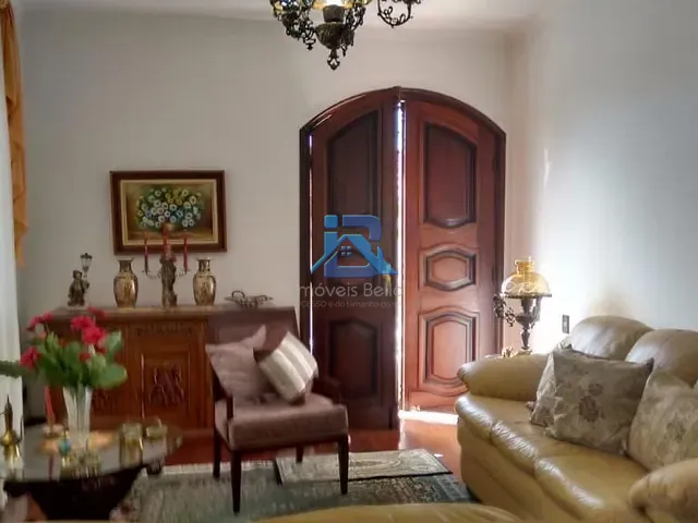 Casa com 250m², à venda, no bairro Centro em Itatiba