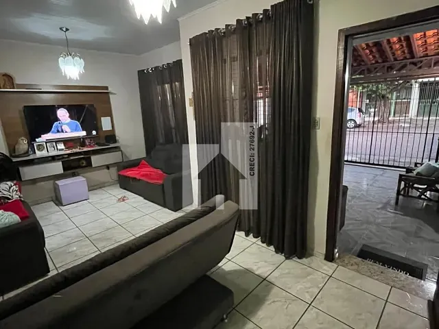 Casa com 120m² 1 quarto e 2 banheiros, à venda, no bairro Vila Progresso em Jundiaí