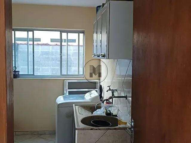 Casa 4 quartos e 4 banheiros, à venda, no bairro Cooperi em Guaratinguetá