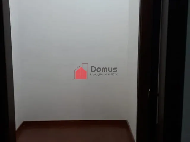 Casa com 435m² 4 quartos e 3 banheiros, à venda ou para alugar, no bairro Centro em Pindamonhangaba