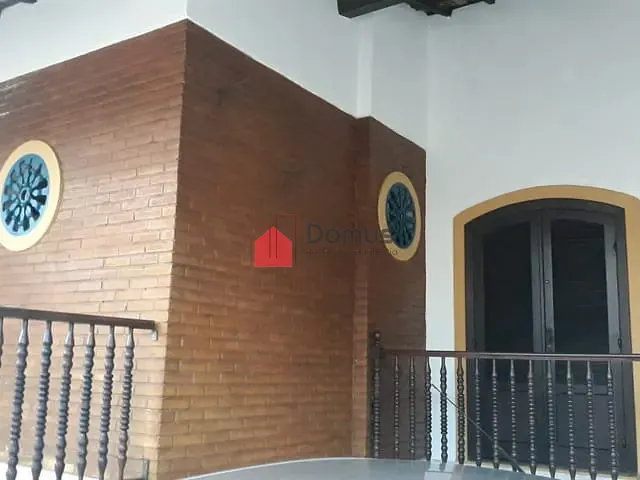 Casa com 435m² 4 quartos e 3 banheiros, à venda ou para alugar, no bairro Centro em Pindamonhangaba