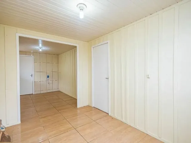 Casa com 360m² 2 quartos e 1 banheiro, para alugar, no bairro Roça Grande em Colombo