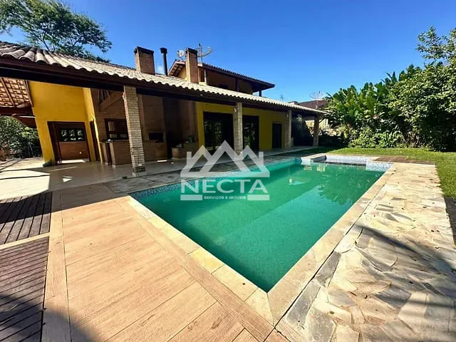 Casa com 1125m² 4 quartos e 5 banheiros, à venda, no bairro Praia Dura em Ubatuba