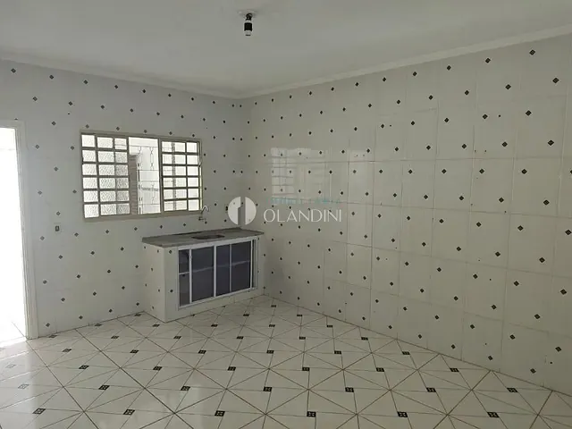 Casa com 200m² 2 quartos e 1 banheiro, à venda, no bairro Parque Das Palmeiras em Artur Nogueira