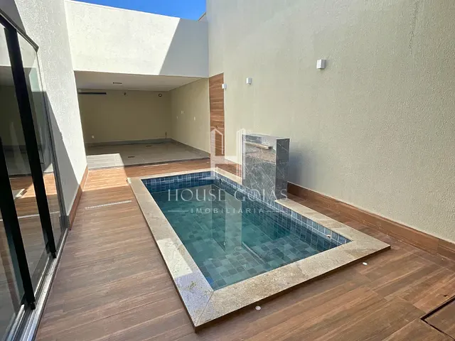Casa com 205m² 2 quartos e 2 banheiros, à venda, no bairro Residencial Ravena em Senador Canedo