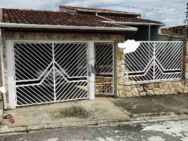 Casa com 170m² 3 quartos e 2 banheiros, à venda, no bairro Vila Municipal I em Guaratinguetá