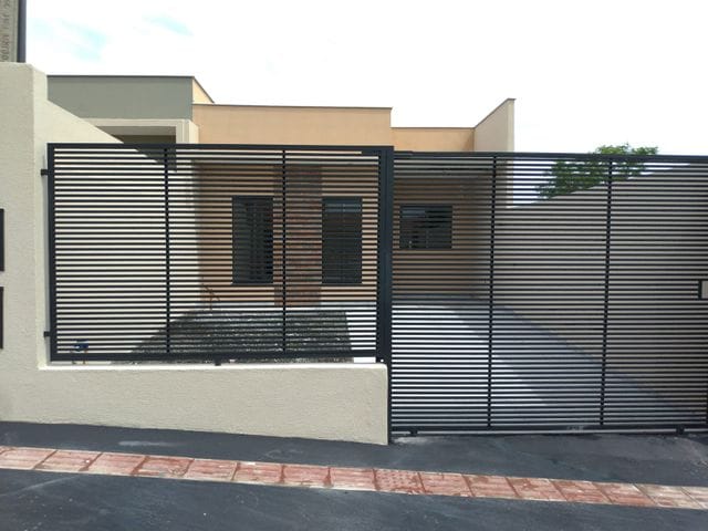 Foto do Casa - Casa à venda próximo ao BOULEVARD shopping com, 03 dormitórios sendo 01 suíte, sala em 02 ambientes, cozinha, área de serviço e 02 vagas de garagem. | Guepardo Imob