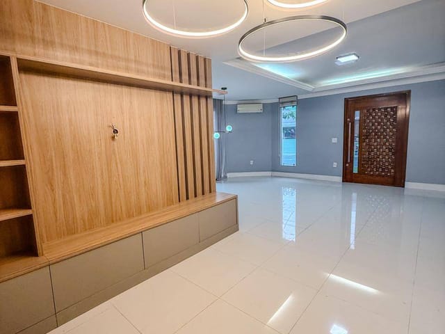 Casa 4 quartos e 3 banheiros, à venda, no bairro Lagoa em Macaé