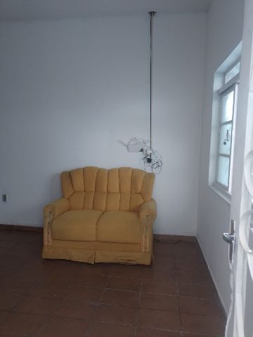 Casa com 300m² 2 quartos e 1 banheiro, à venda, no bairro São Domingos em Pindamonhangaba