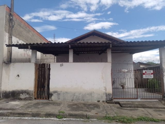 Casa com 300m² 2 quartos e 1 banheiro, à venda, no bairro São Domingos em Pindamonhangaba