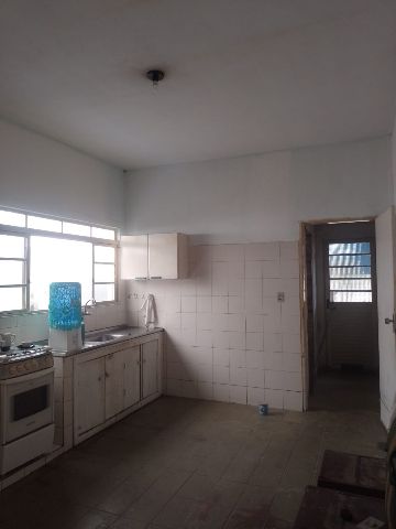 Casa com 300m² 2 quartos e 1 banheiro, à venda, no bairro São Domingos em Pindamonhangaba