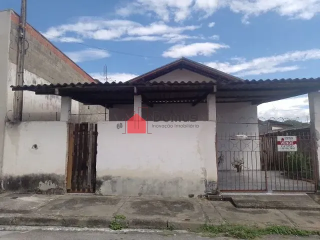 Casa com 300m² 2 quartos e 1 banheiro, à venda, no bairro São Domingos  em Pindamonhangaba