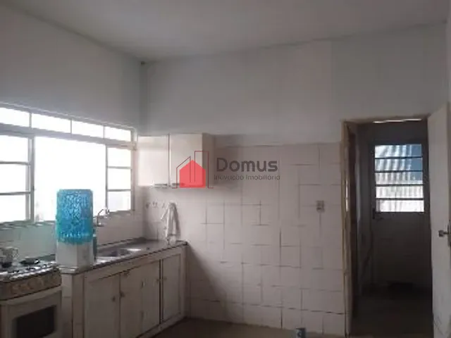 Casa com 300m² 2 quartos e 1 banheiro, à venda, no bairro São Domingos  em Pindamonhangaba