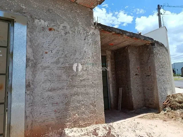 Casa com 324m² 3 quartos e 1 banheiro, à venda, no bairro Jardim de Colores em Artur Nogueira