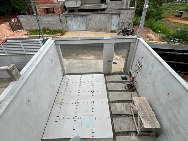 Casa com 110m² 3 quartos e 3 banheiros, à venda, no bairro Jardim Vitória em Macaé