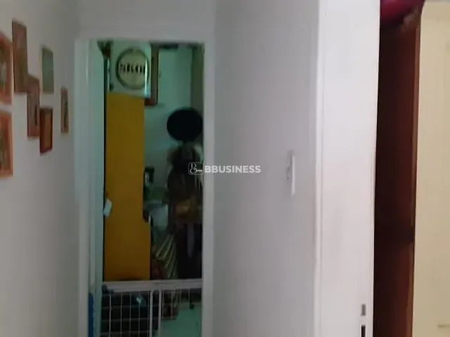 Casa 3 quartos e 1 banheiro, à venda, no bairro Centro em Campos dos Goytacazes