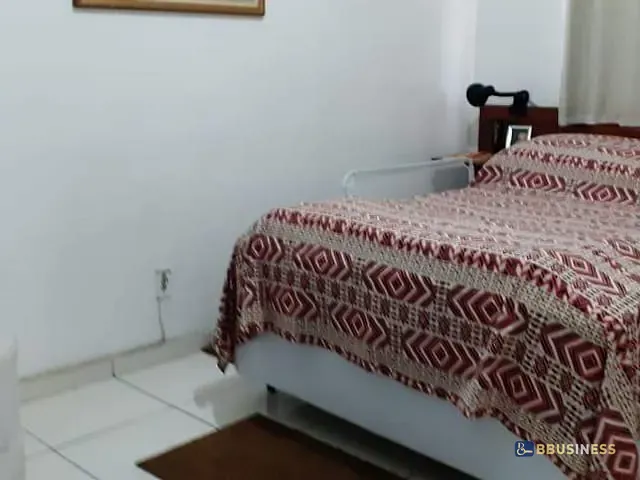 Casa 3 quartos e 1 banheiro, à venda, no bairro Centro em Campos dos Goytacazes