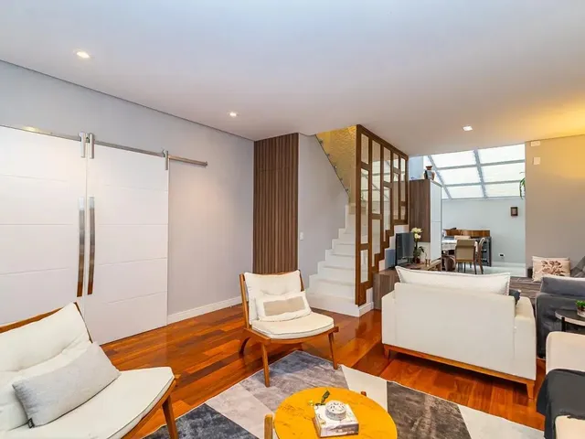 Casa com 133m² 3 quartos e 3 banheiros, à venda, no bairro Campina do Siqueira em Curitiba