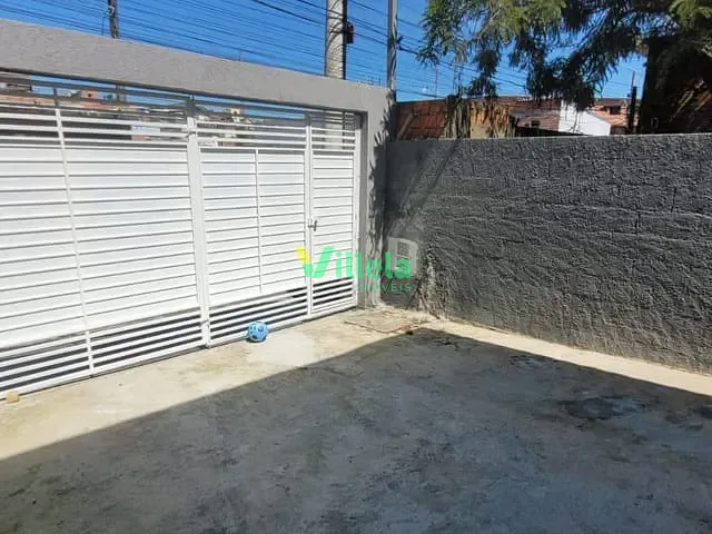Casa 2 quartos e 1 banheiro, à venda, no bairro Jardim Luana em Itaquaquecetuba