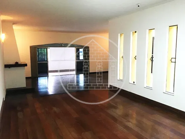 Casa com 400m² 3 quartos e 4 banheiros, à venda ou para alugar, no bairro Vila Alexandria em São Paulo