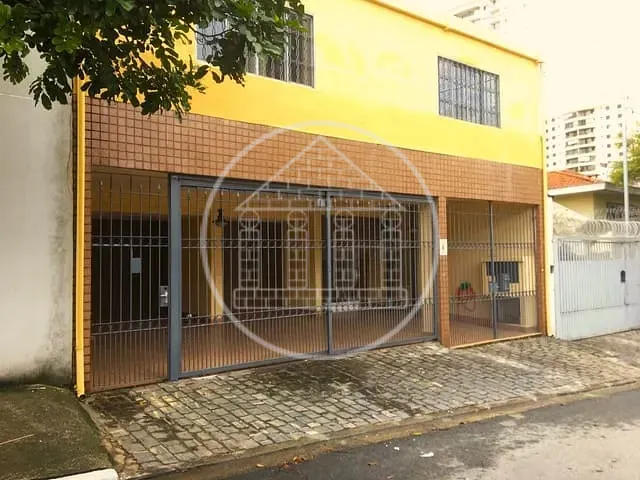 Casa com 400m² 3 quartos e 4 banheiros, à venda ou para alugar, no bairro Vila Alexandria em São Paulo