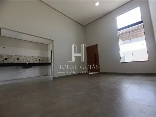 Casa com 210m² 3 quartos e 2 banheiros, à venda, no bairro Jardim Buriti Sereno em Aparecida de Goiânia