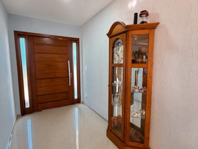 Casa com 600m² 4 quartos e 4 banheiros, à venda, no bairro Lagoa em Macaé