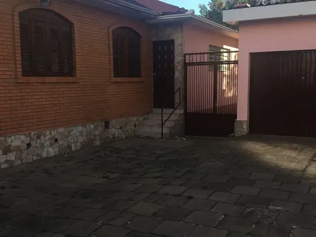 Casa 4 quartos e 2 banheiros, à venda, no bairro São Pelegrino em Caxias do Sul