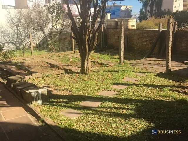 Casa 4 quartos e 2 banheiros, à venda, no bairro São Pelegrino em Caxias do Sul