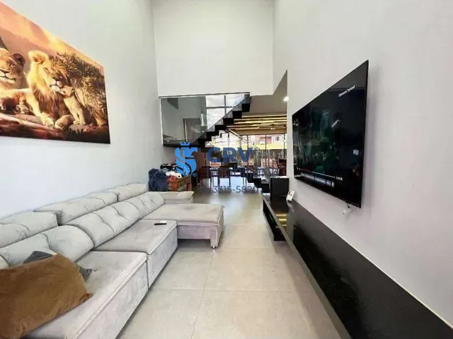 Casa com 256m² 3 quartos e 4 banheiros, à venda, no bairro Conjunto Habitacional Alexandre Urbanas em Londrina