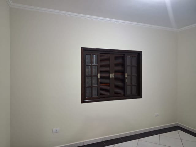 Casa com 345m² 3 quartos e 2 banheiros, à venda, no bairro Centro em Pindamonhangaba