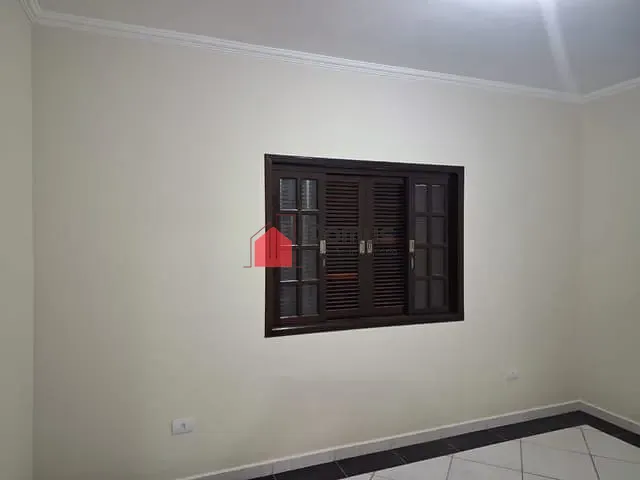 Casa com 345m² 3 quartos e 2 banheiros, à venda, no bairro Centro em Pindamonhangaba