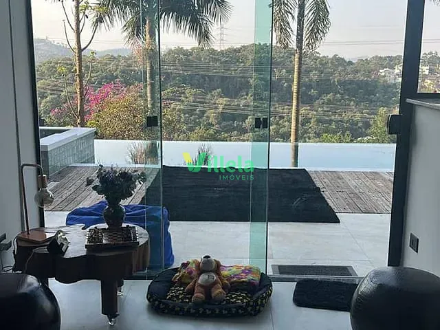 Casa com 535m² 4 quartos e 5 banheiros, à venda, no bairro Jardim Imperial em Arujá