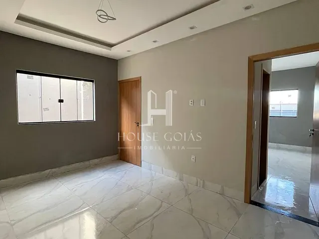Casa com 190m² 3 quartos e 2 banheiros, à venda, no bairro Jardim das Cascatas em Aparecida de Goiânia