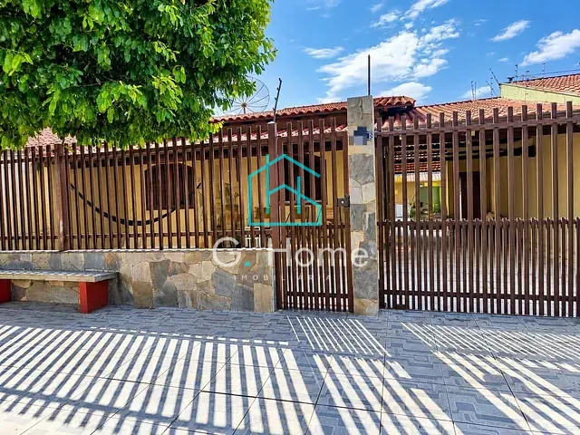 Casa com 262m² 3 quartos e 3 banheiros, para alugar, no bairro Santa Rita 3 em Londrina