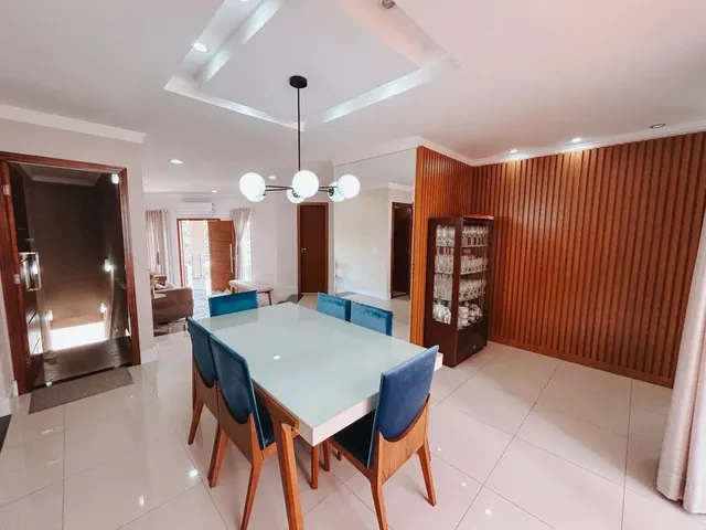 Casa 4 quartos e 5 banheiros, à venda, no bairro Ferraria em Campo Largo