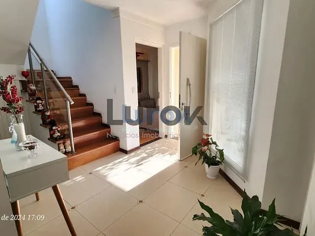 Casa com 292m² 3 quartos e 5 banheiros, à venda, no bairro Santa Claudina em Vinhedo